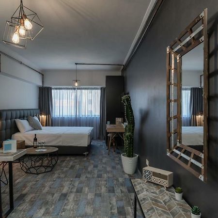 Superb Industrial Style Lodge Heart Of Athens Ngoại thất bức ảnh
