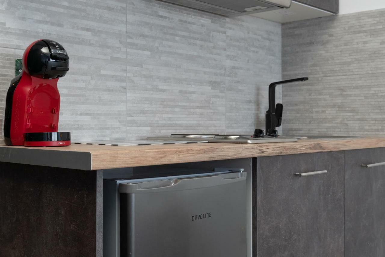 Superb Industrial Style Lodge Heart Of Athens Ngoại thất bức ảnh
