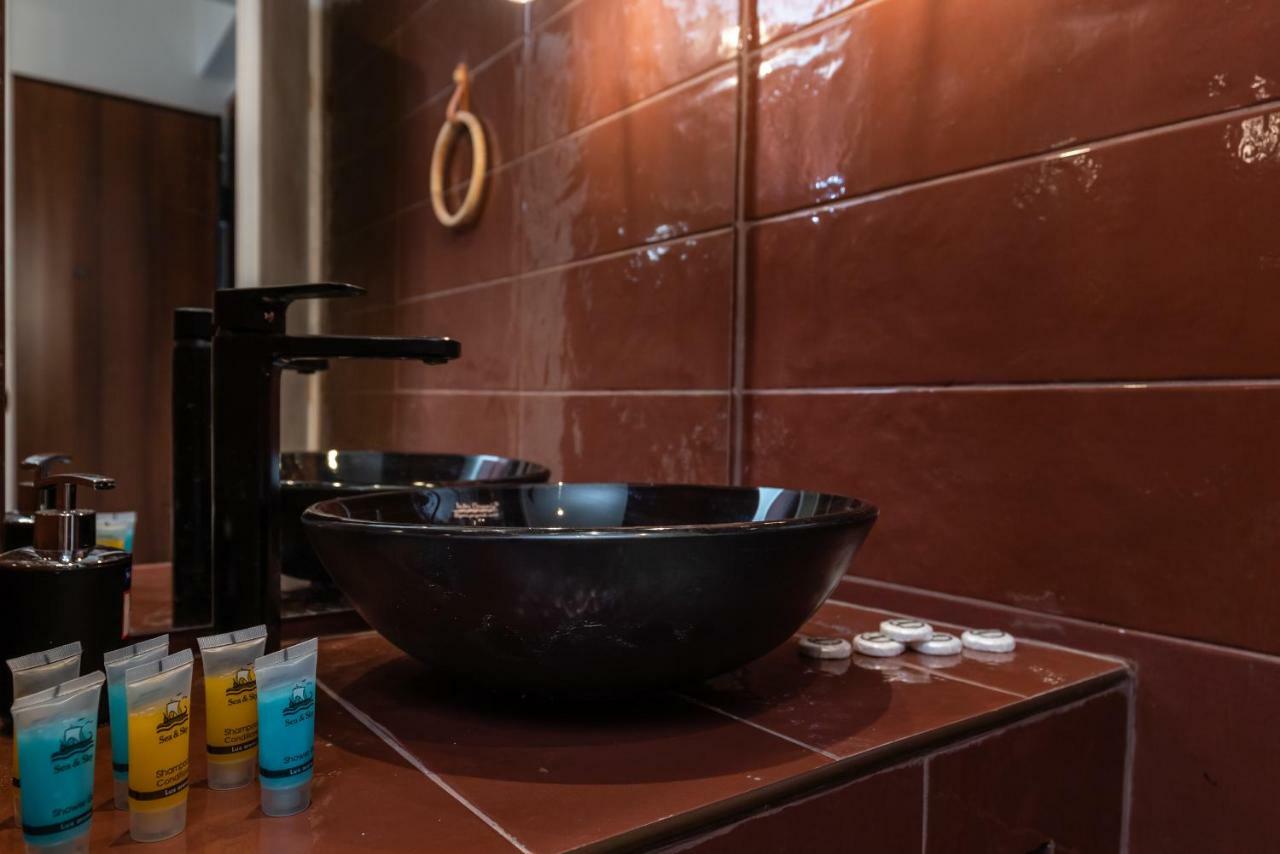 Superb Industrial Style Lodge Heart Of Athens Ngoại thất bức ảnh